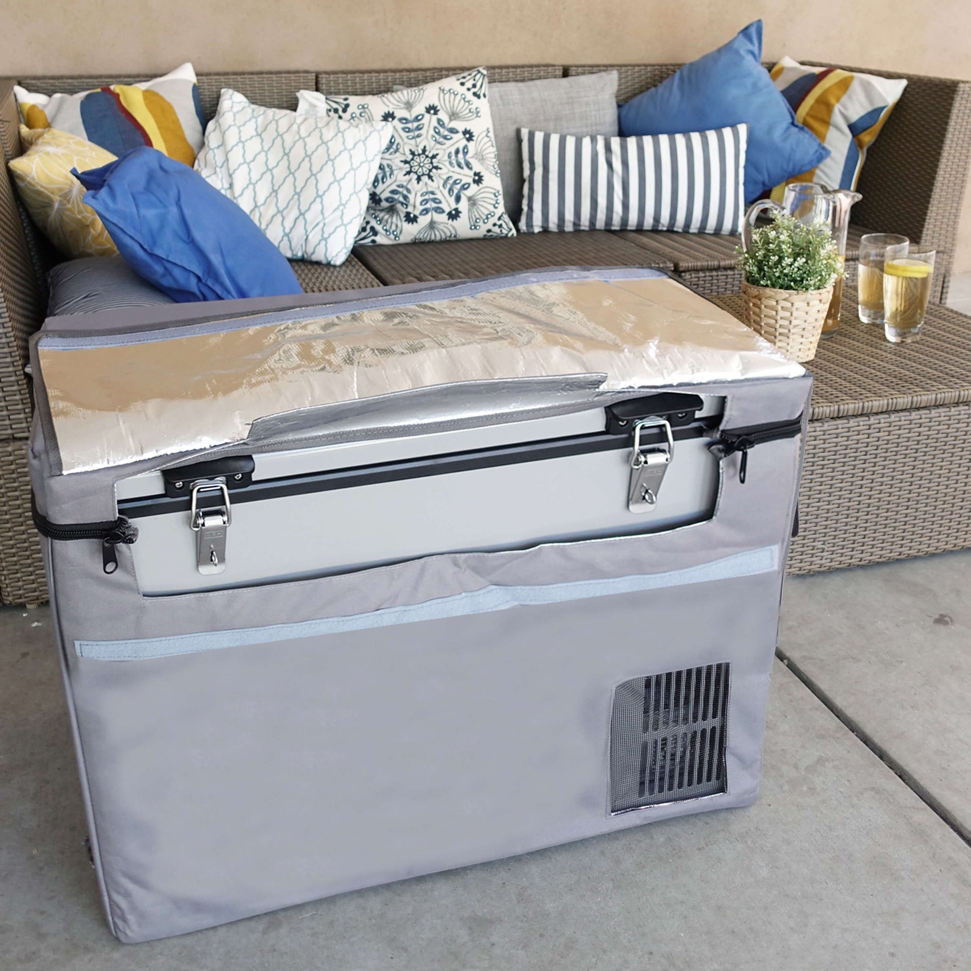 Whynter Freezers Whynter FM-85G 85 Quart Portable Fridge/ Freezer